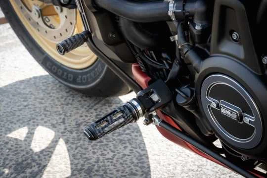 Fahrer Fußrasten Set SP-S Schwarz 4 Fahrer Fußrasten Set SP-S Schwarz – Bild 4